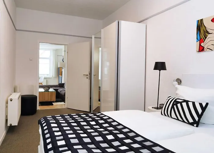 Der Kurzen Wege Objekt 40105 *